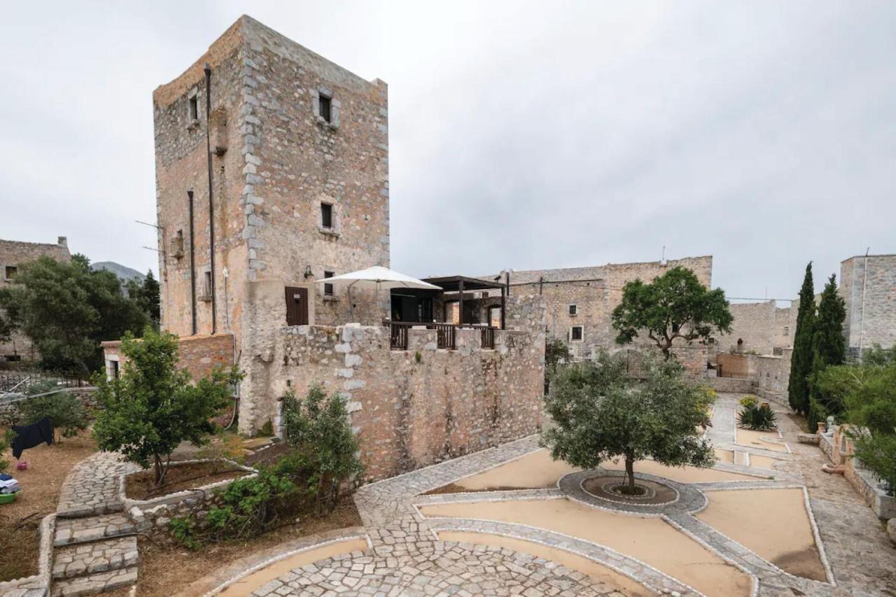 Fameliti Casa Torre Villa Stavrion Exterior photo